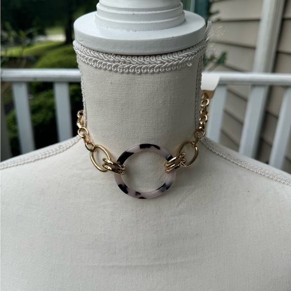 MIKE GOLD STATEMENT NECKLACE - Picture 3 of 6